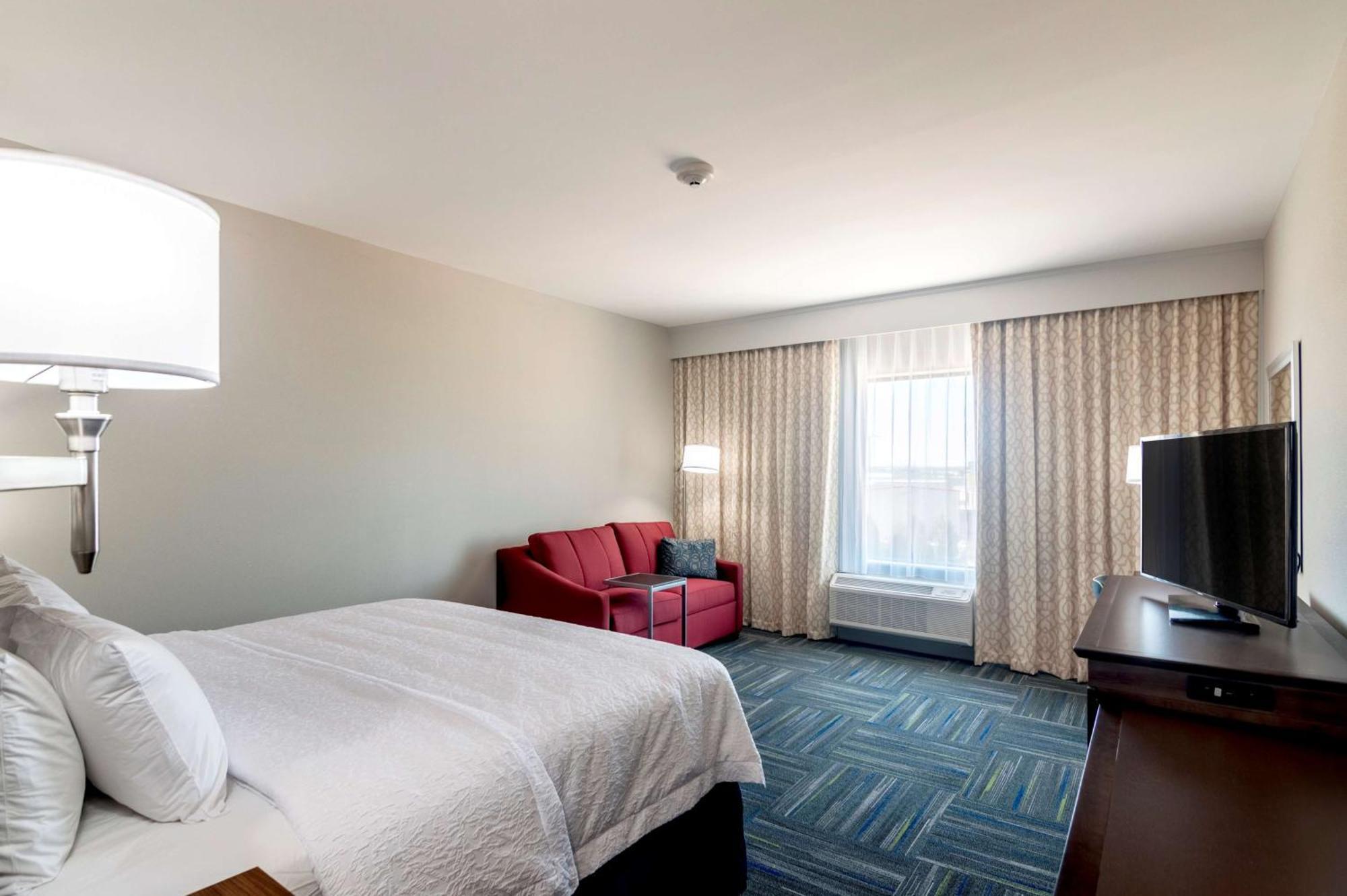 Hampton Northeast Ok Hotel